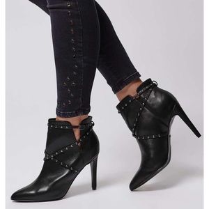 TOPSHOP “Humour” pointy toe Booties